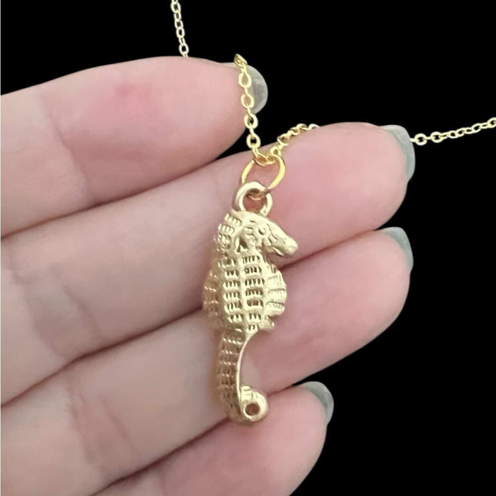 Gold plated Seahorse Pendant Necklace